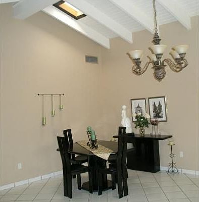 DINING ROOM AREA