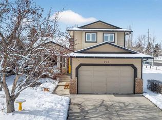 204 E Sunrise Cir SE, Calgary, AB T2X 2Z8