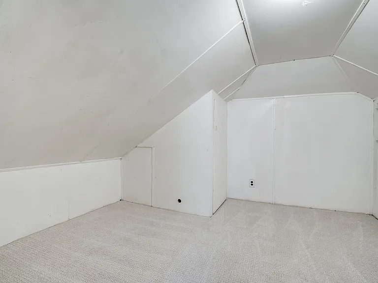 11811 SE Boise St — Photo 11