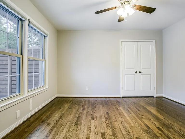 9210 San Fernando Way — Photo 10