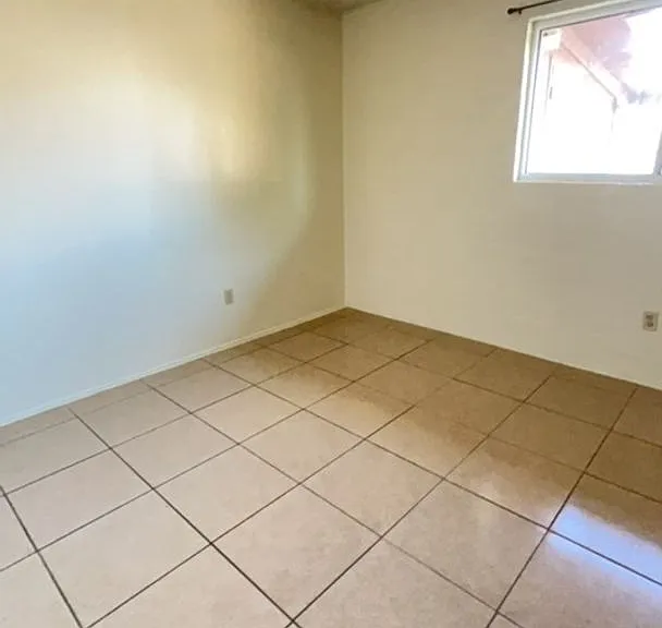 2842 N Los Altos Ave — Photo 19