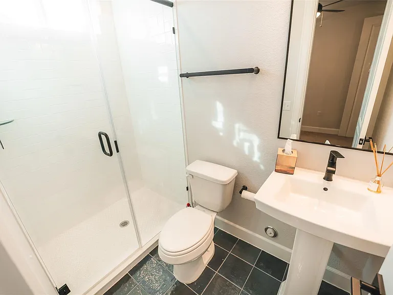 4108 Margarita St — Photo 37
