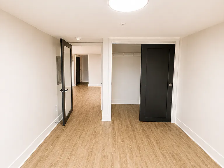 411 W 1st Ave #101 — Photo 7