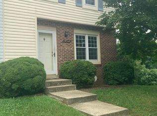 733 Saint Michaels Dr, Bowie, MD 20721