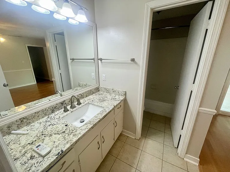 203 Cypress Dr — Photo 13