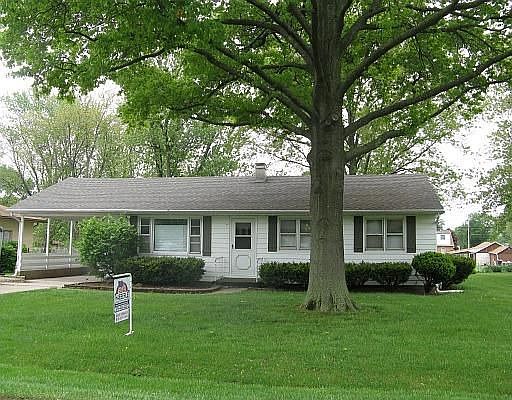 1st image of 1525 Manhattan Dr