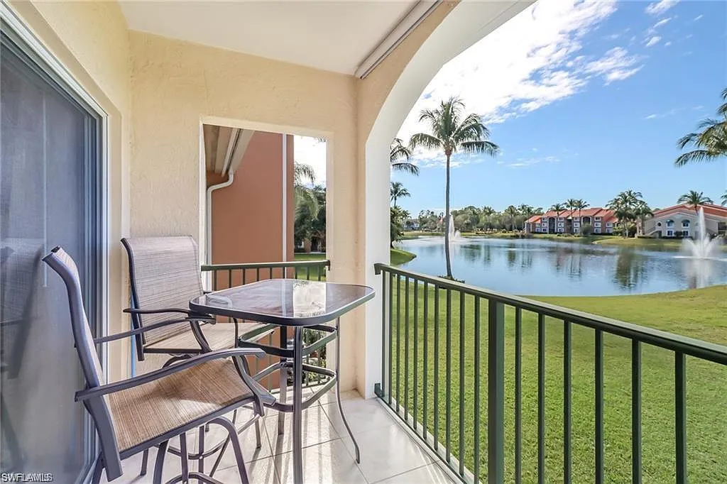 Building Photo - 1265 Wildwood Lakes Blvd #208