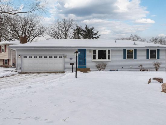 3709 Jordan Cir N, New Hope, MN 55427