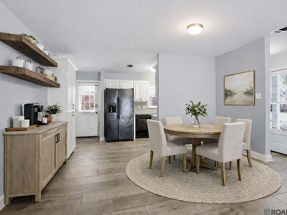 5th image of 18152 Wood Haven Dr