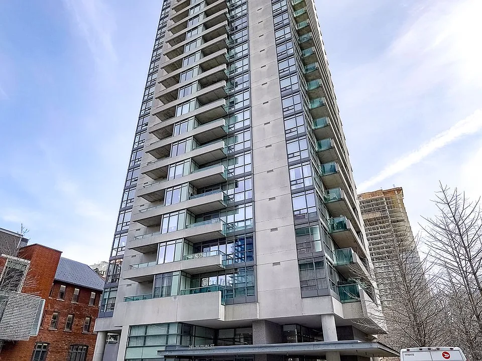 281 Mutual St #2504