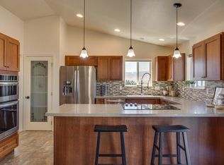3950 NE Vista Del Rey Dr, East Wenatchee, WA 98802