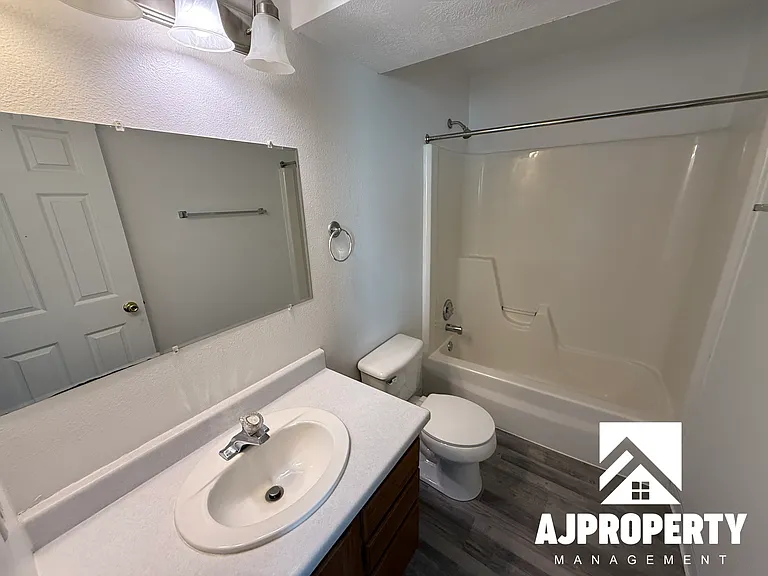 931 S Newcomb Ave #1 — Photo 14