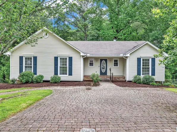 941 Brookridge Dr, Gardendale, AL 35071