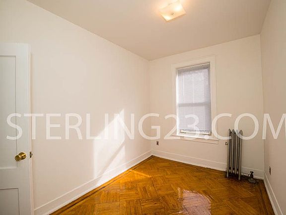 4th image of 2266 27th St APT 3A