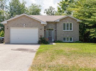 72 57th St S, Wasaga Beach, ON L9Z1W5