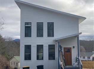 202 Brown Cottage Ln, Asheville, NC 28804