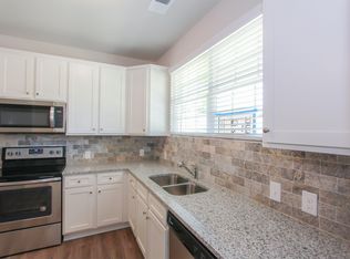 350 Rosenwald Ln, Hampton, GA 30228