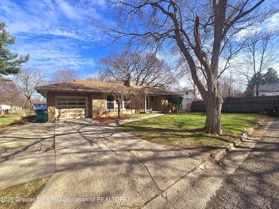 2319 Grant St, Lansing, MI, 48910