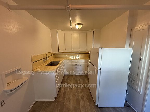5th image of 1715 H St APT 3