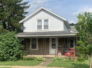 708 Market St, Danville, OH 43014