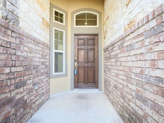 3rd image of 13914 Cohan Way