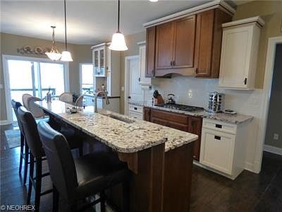 5th image of 6112 Summer Lake Dr
