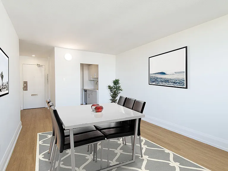 200 Balliol St — Photo 33