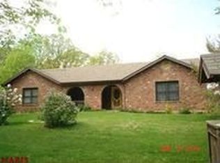 2050 Hillsboro Valley Park Rd, High Ridge, MO 63049