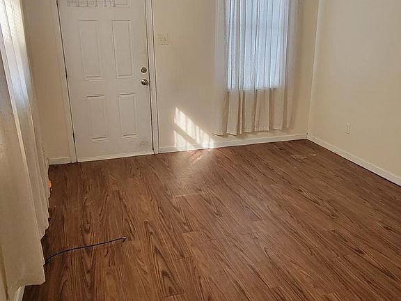 2nd image of 2917 Saint Peter St