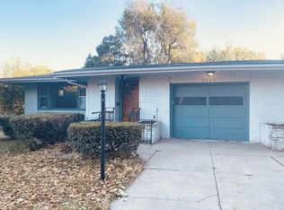 2555 Stockwell St, Lincoln, NE 68502