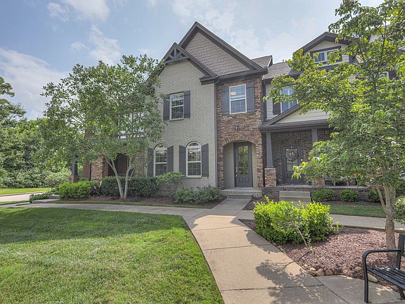 2nd image of 503 Vintage Green Ln