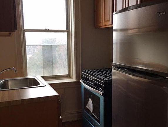 2nd image of 55 Winthrop St APT 4A