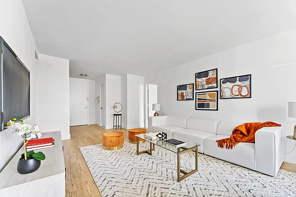 Rented by Douglas Elliman | media 17