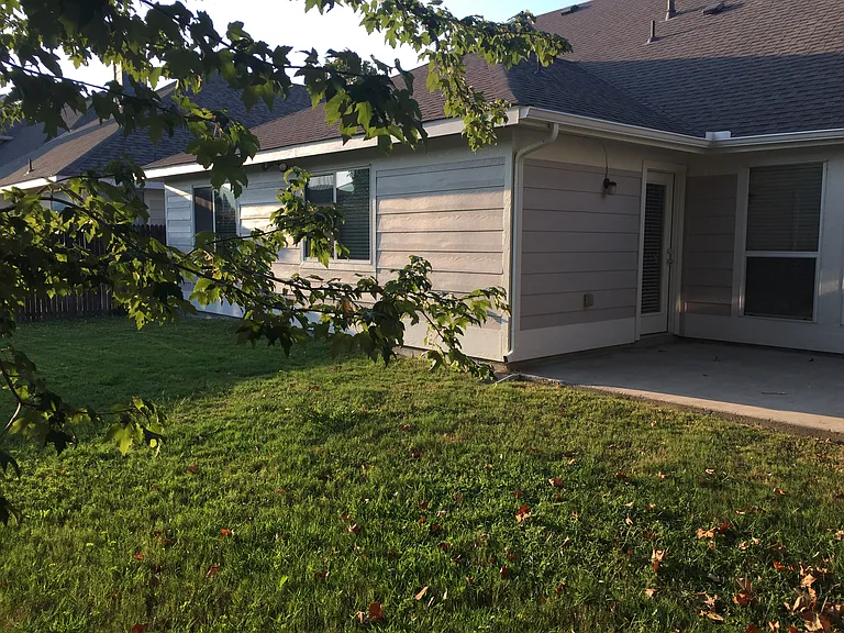 large size backyard for play and more