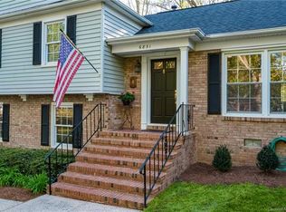 6831 Candlewyck Ln, Charlotte, NC 28226