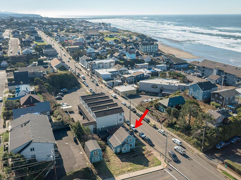 1st image of 546 NW Coast St