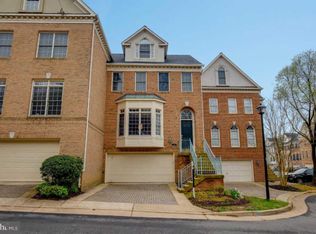 137 Rees Pl, Falls Church, VA 22046