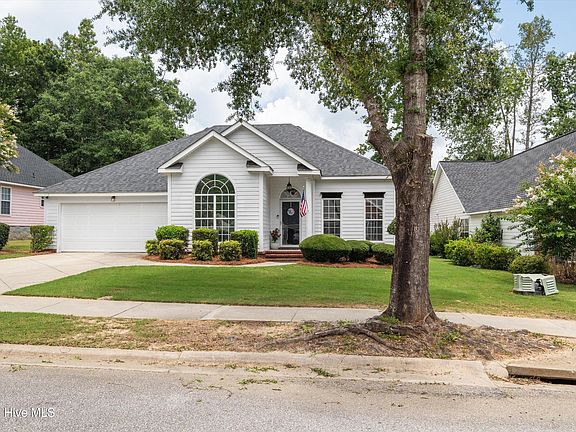 4th image of 363 Sandleton Way
