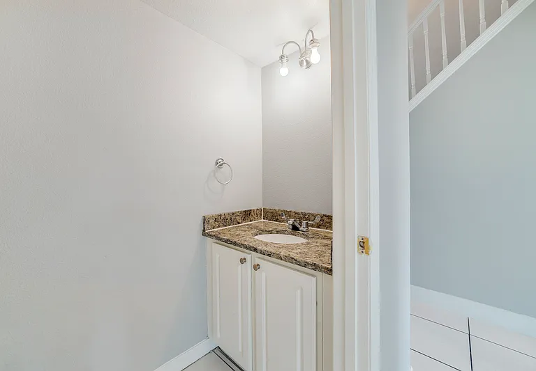 3170 Santa Cruz Dr — Photo 17