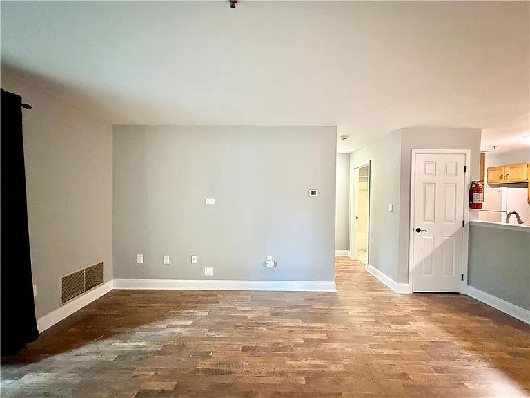 401 Canal Park — Photo 11