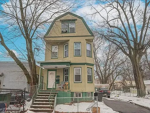 296 N Clinton St #2 Photo 1