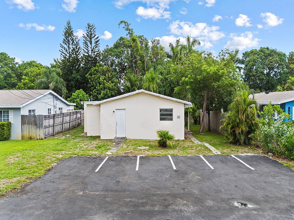 1st image of 1633 NE 32nd Street