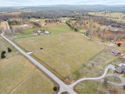 2667 Wolf Springs Rd, Harrison, AR, 72601