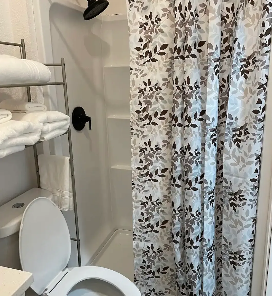 1 bed, 900 sqft, $1,950 — Photo 4