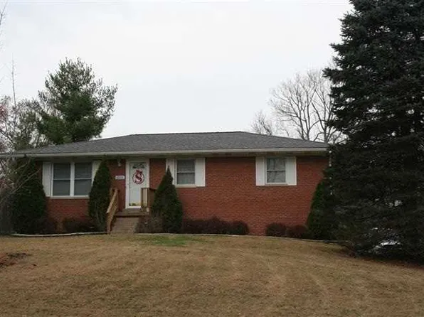 6800 Russell Pl, Chandler, IN 47610