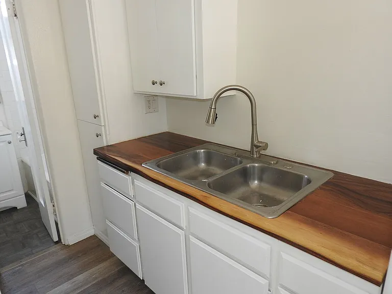 5117 Cape May Ave #23 — Photo 9