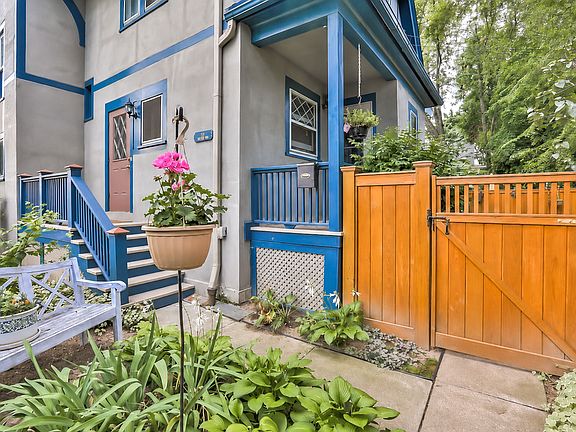 2nd image of 235 Culver Rd Unit 2