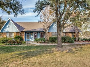 143 S Meadowbrook Dr, Pottsboro, TX 75076