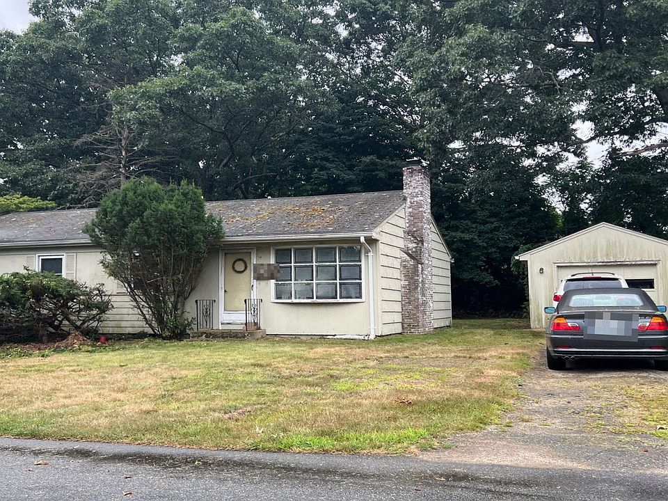 2nd image of 184 Tanner Ave