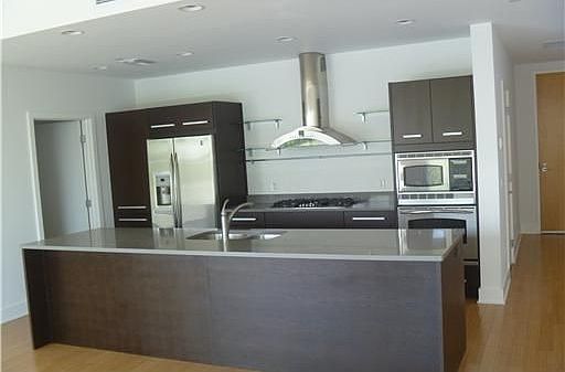5th image of 475 2nd St N Unit 303